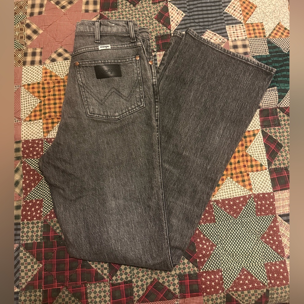 Wrangler Women’s Black/Gray Westward Jeans